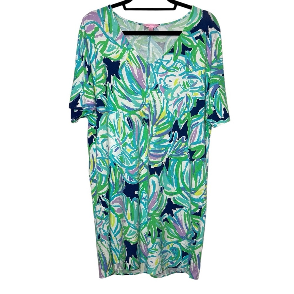 Lilly Pulitzer Dress Size Medium Tropical Leaf Print V neck T-Shirt Shift
